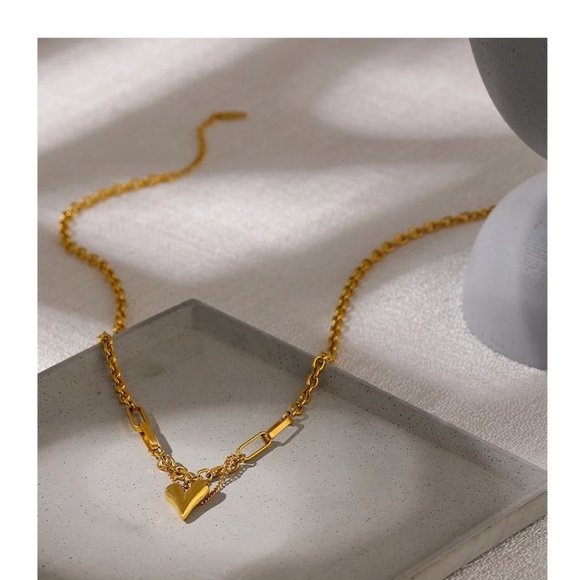 NEW 18K Gold Plated Heart Link Chain Necklace a - Picture 3 of 7